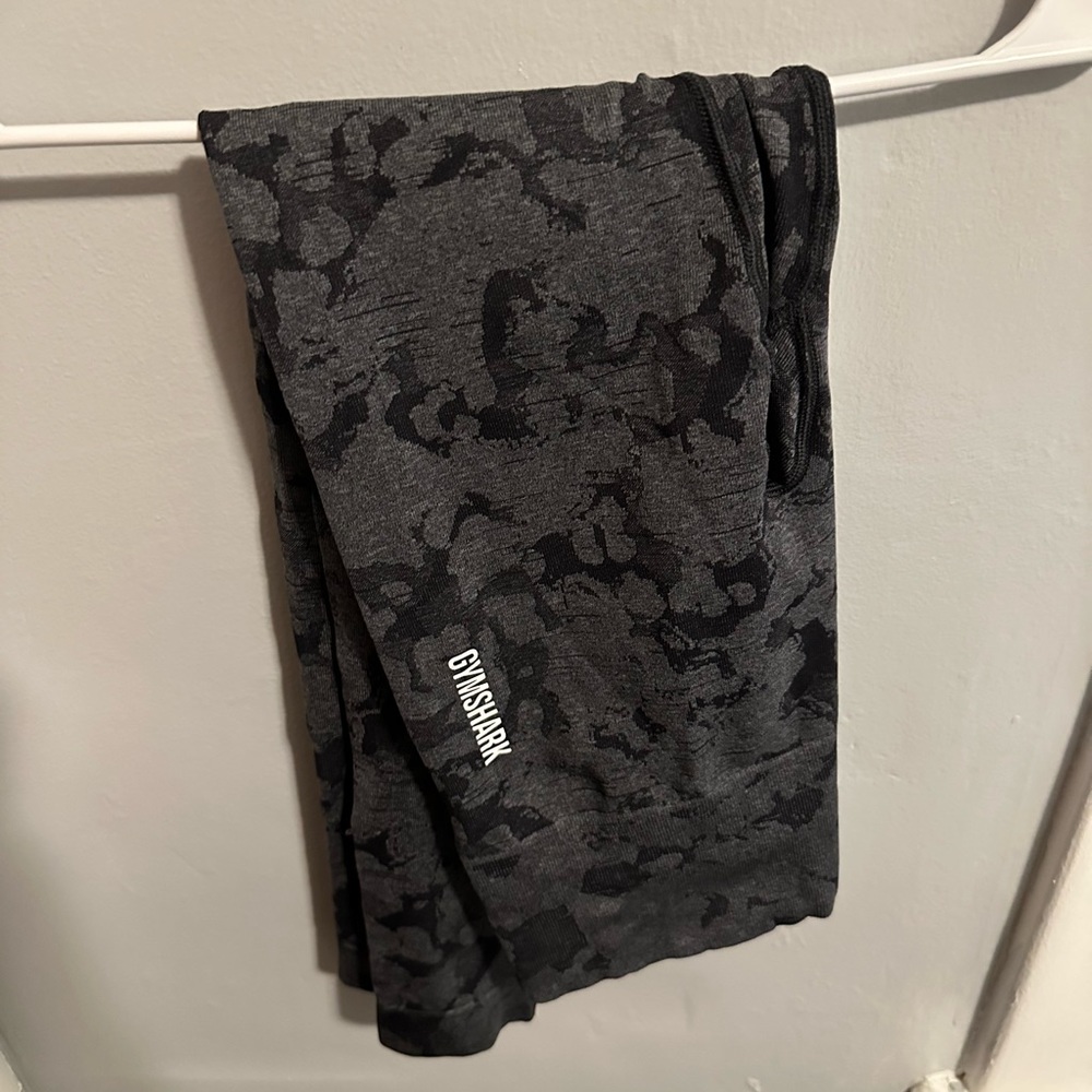 gymshark camo leggings